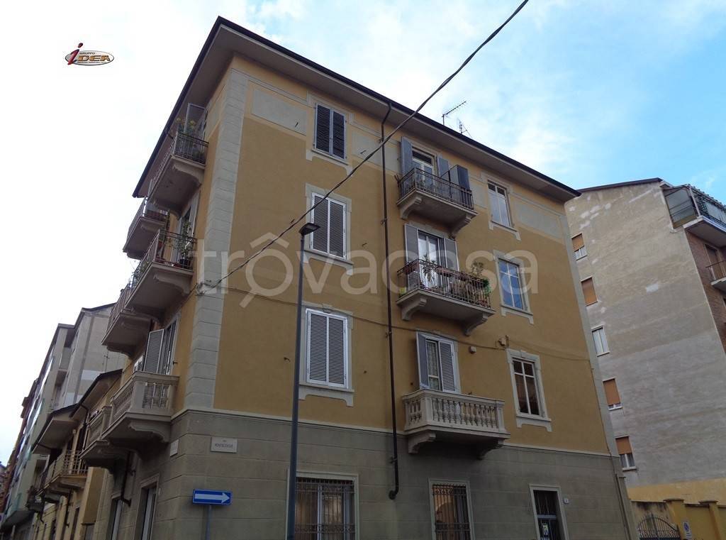 appartamento in vendita a Torino in zona Borgata Vittoria