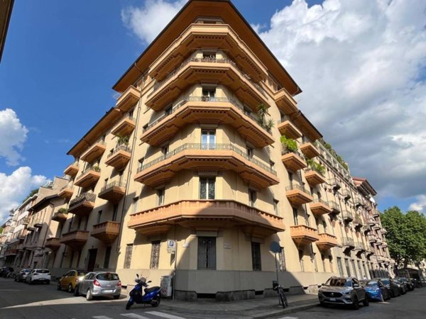 appartamento in vendita a Torino in zona Crocetta