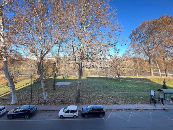 appartamento in vendita a Torino in zona Rosa