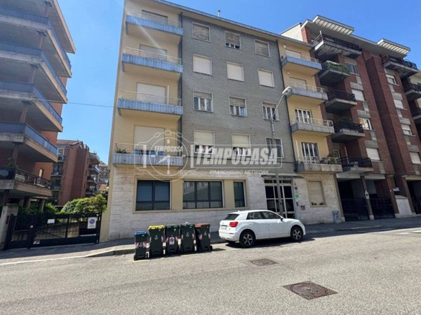 appartamento in vendita a Torino in zona Lingotto