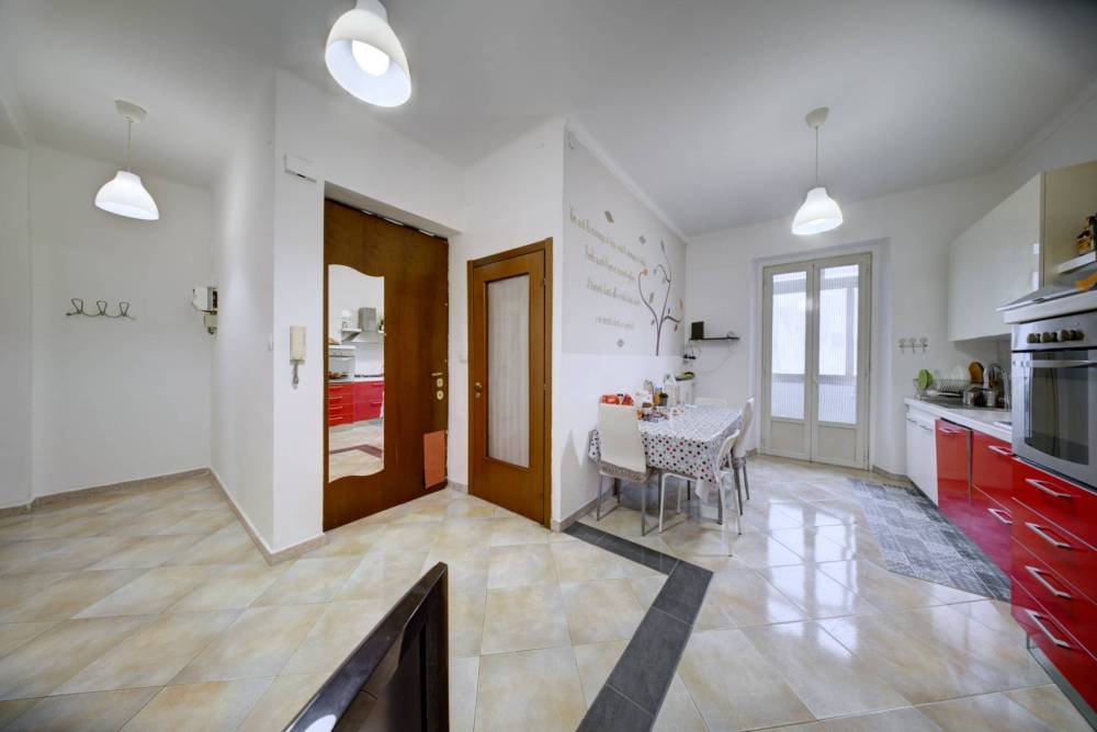 appartamento in vendita a Torino in zona Borgo San Paolo