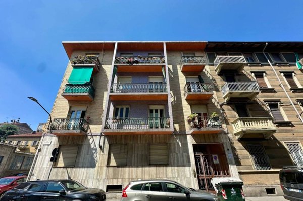 appartamento in vendita a Torino in zona Cenisia