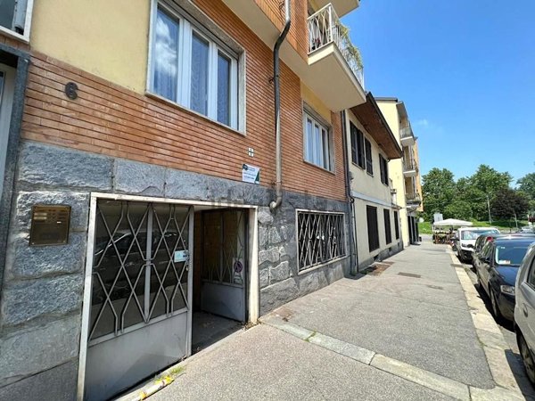 locale di sgombero in vendita a Torino in zona Madonna del Pilone