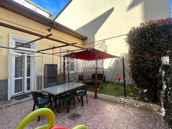 casa indipendente in vendita a Torino in zona Madonna di Campagna