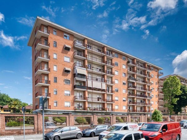 appartamento in vendita a Torino in zona Borgata Vittoria