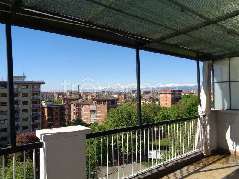 appartamento in vendita a Torino in zona Madonna di Campagna