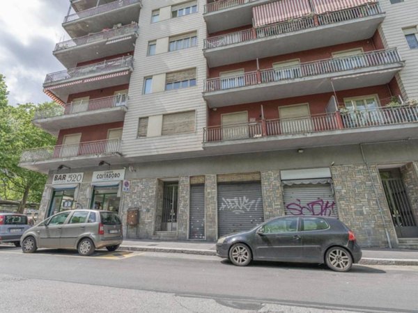 negozio in vendita a Torino in zona Vanchiglia