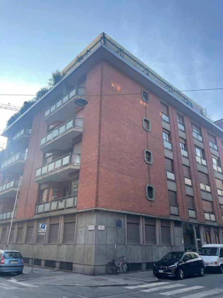 appartamento in vendita a Torino in zona San Salvario