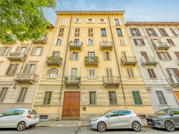 appartamento in vendita a Torino in zona Cenisia