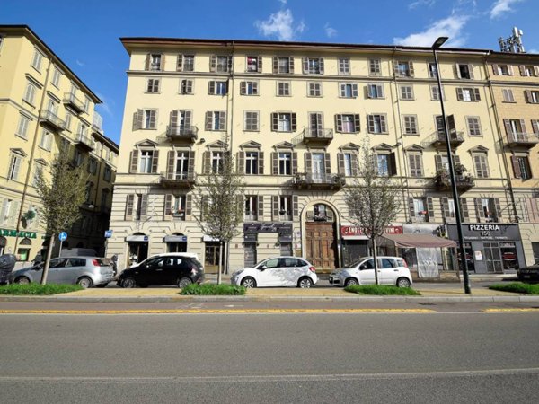 appartamento in vendita a Torino in zona Crocetta