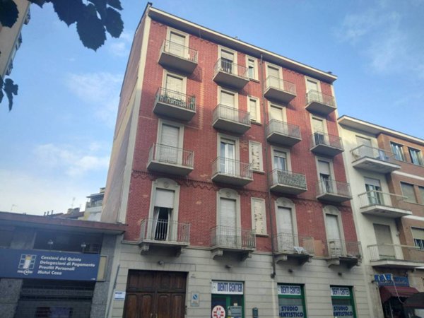 appartamento in vendita a Torino in zona Borgo San Paolo
