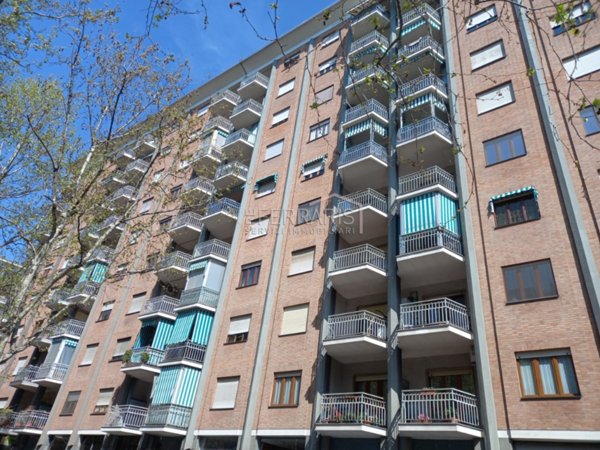 appartamento in vendita a Torino in zona Santa Rita
