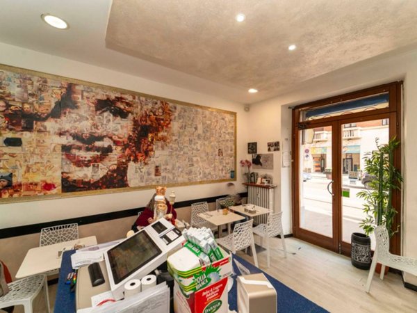 negozio in vendita a Torino in zona Santa Rita