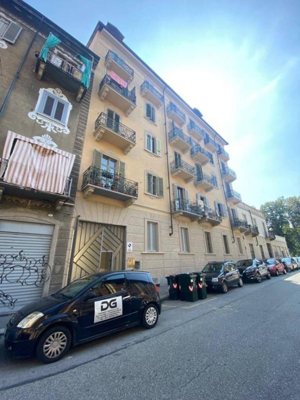 appartamento in vendita a Torino in zona Regio Parco