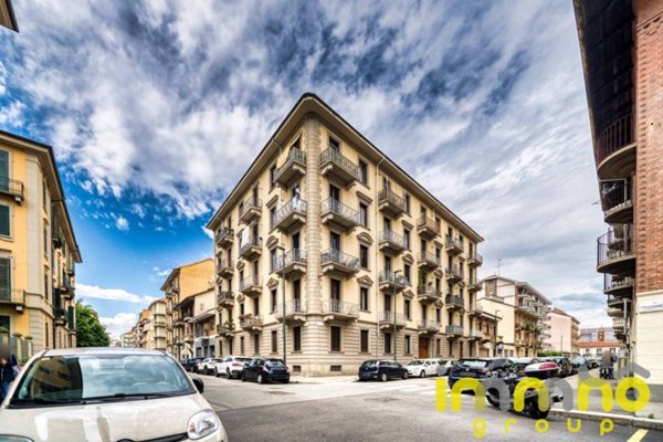 appartamento in vendita a Torino in zona Cenisia