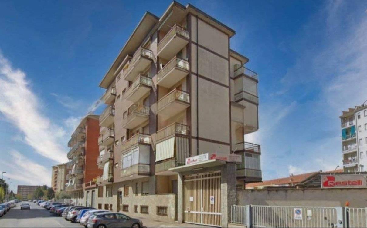 appartamento in vendita a Torino in zona Vallette