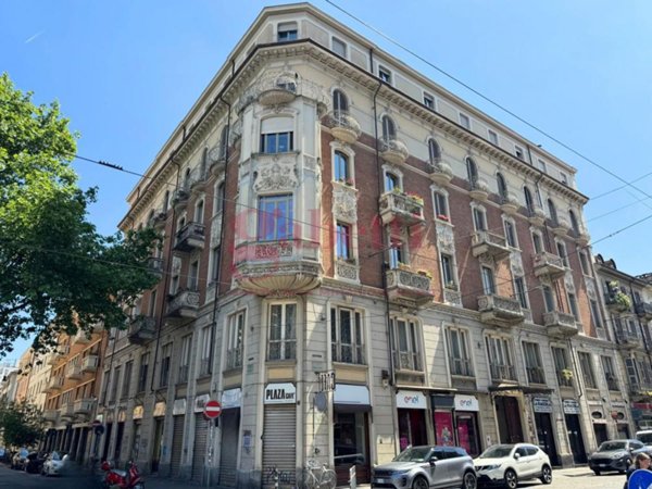 appartamento in vendita a Torino in zona San Salvario