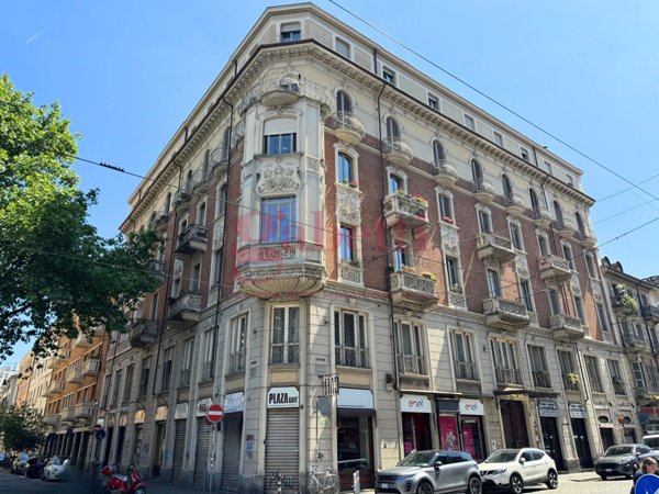 appartamento in vendita a Torino in zona San Salvario