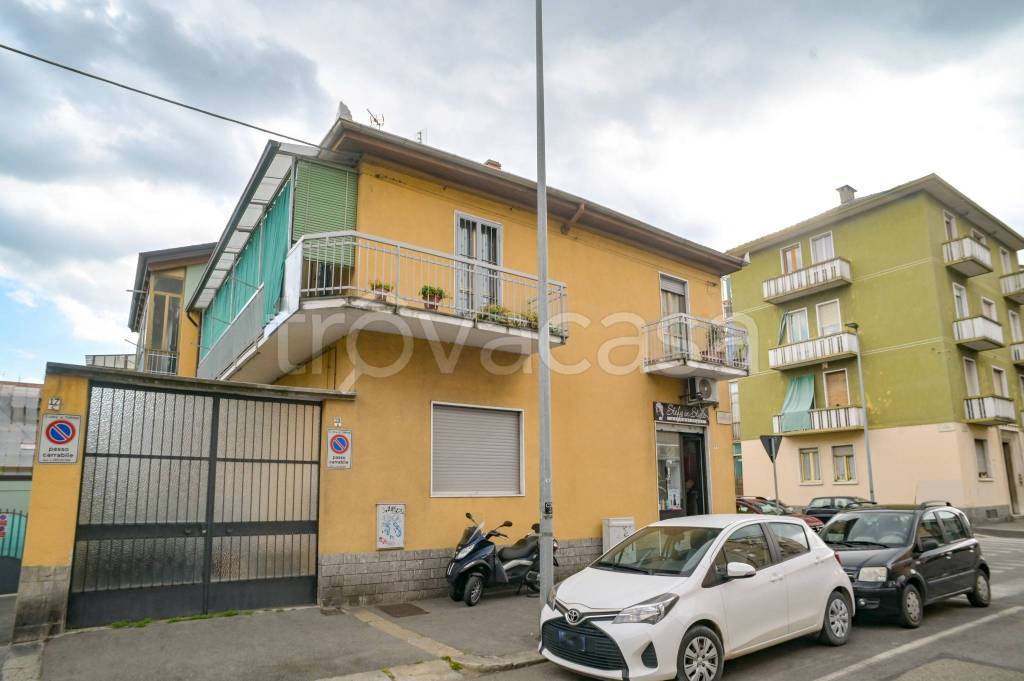 casa indipendente in vendita a Torino in zona Mirafiori Sud