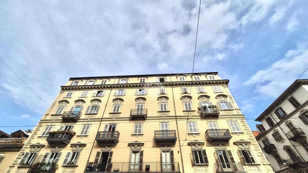 appartamento in vendita a Torino in zona San Salvario