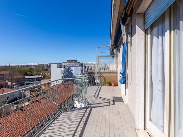 appartamento in vendita a Torino in zona Bertolla