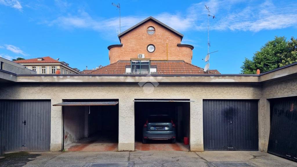 casa indipendente in vendita a Torino in zona Gran Madre