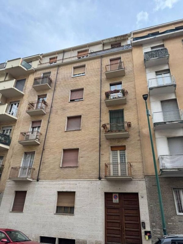 appartamento in vendita a Torino in zona Millefonti