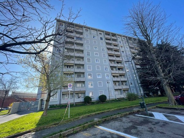 appartamento in vendita a Torino in zona Mirafiori Nord