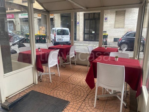 negozio in vendita a Torino in zona Santa Rita
