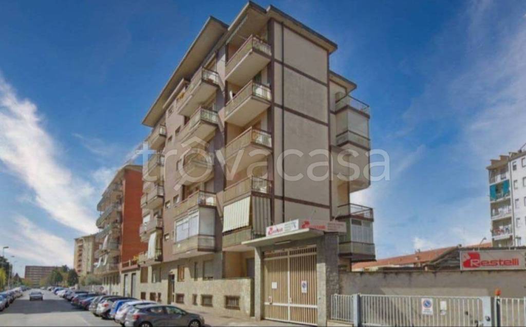 appartamento in vendita a Torino in zona Lucento