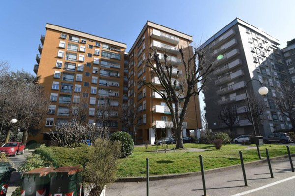 appartamento in vendita a Torino in zona Millefonti