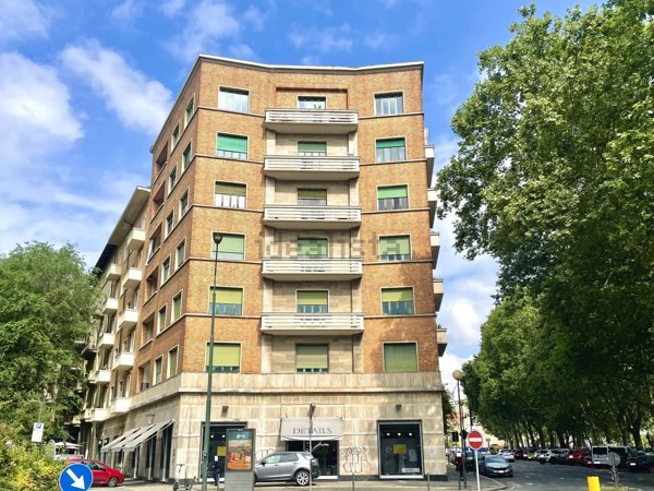 locale di sgombero in vendita a Torino in zona San Salvario