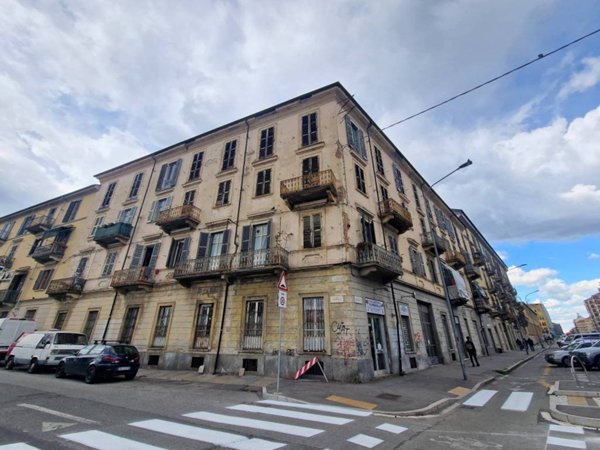 appartamento in vendita a Torino in zona Aurora
