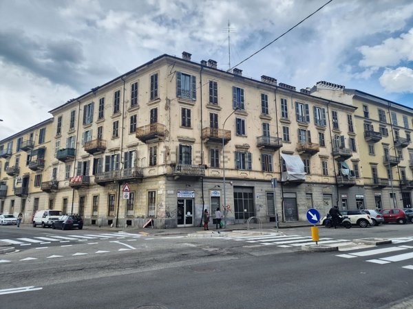 appartamento in vendita a Torino in zona Aurora