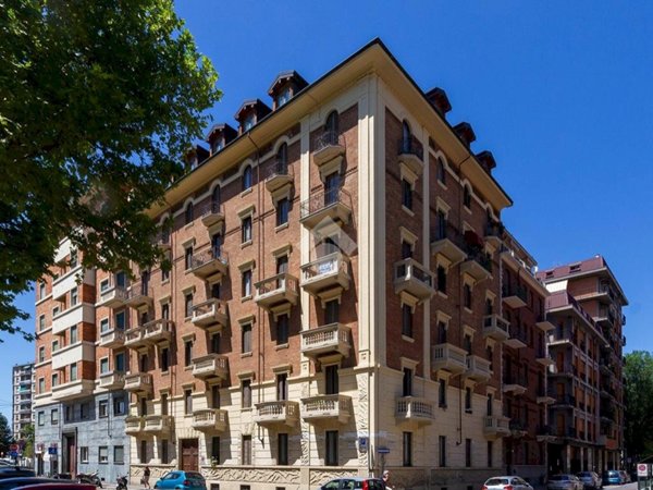appartamento in vendita a Torino in zona Crocetta
