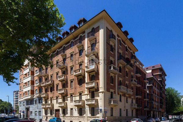 appartamento in vendita a Torino in zona Crocetta