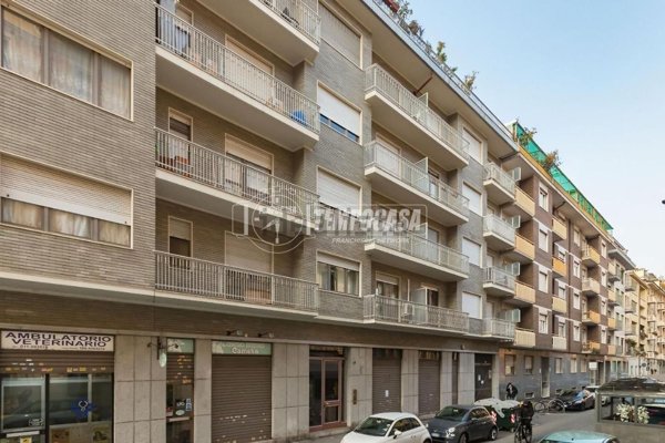 appartamento in vendita a Torino in zona Crocetta
