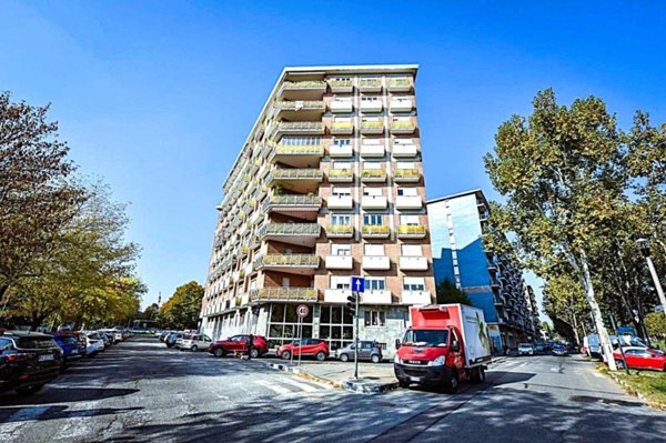 appartamento in vendita a Torino in zona Mirafiori Nord