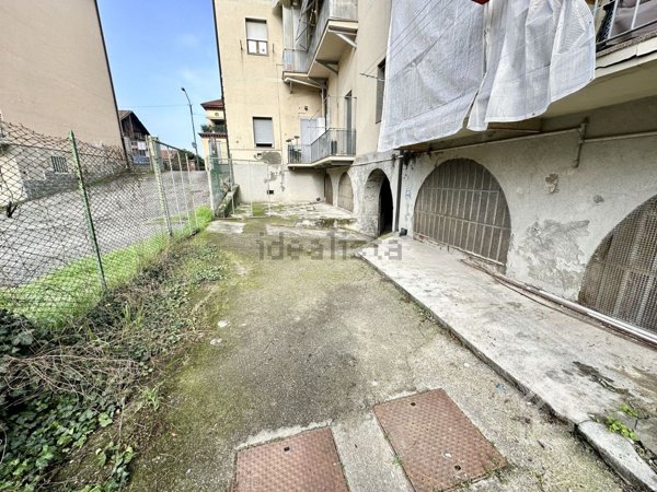 casa indipendente in vendita a Torino in zona Rosa