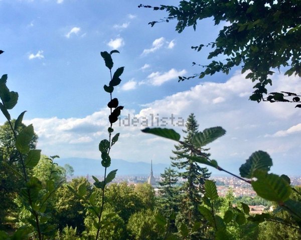 casa indipendente in vendita a Torino in zona Precollina