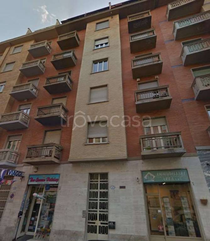 appartamento in vendita a Torino in zona Lucento