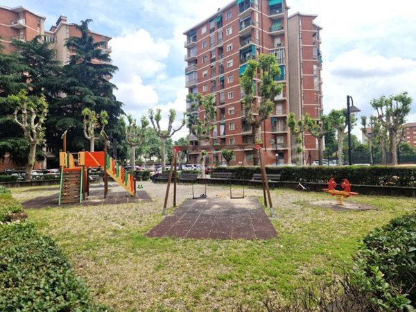 appartamento in vendita a Torino in zona Borgata Vittoria
