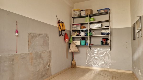 locale di sgombero in vendita a Torino