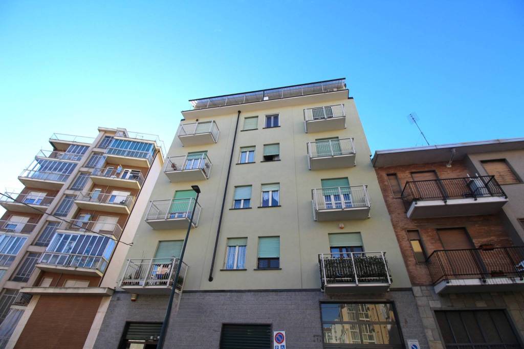 appartamento in vendita a Torino in zona Santa Rita
