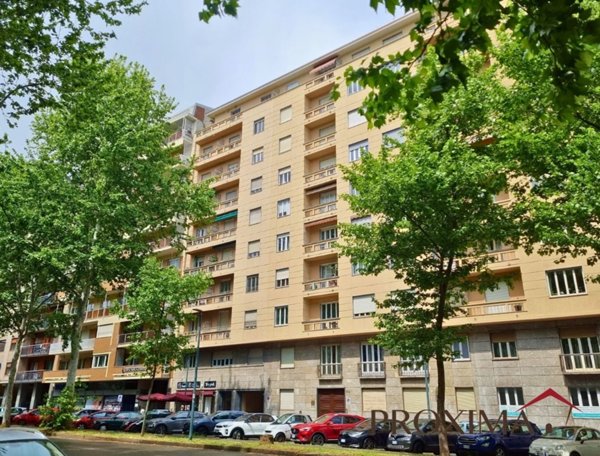 appartamento in vendita a Torino in zona Cit Turin
