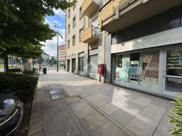 negozio in vendita a Torino in zona Crocetta