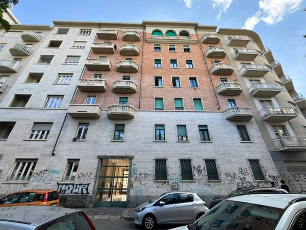 appartamento in vendita a Torino in zona Cenisia