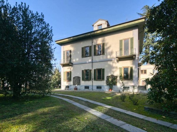 appartamento in vendita a Torino in zona Rosa