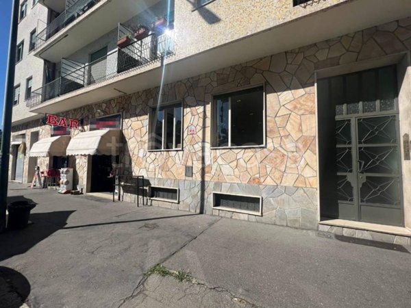 negozio in vendita a Torino in zona Barriera di Milano