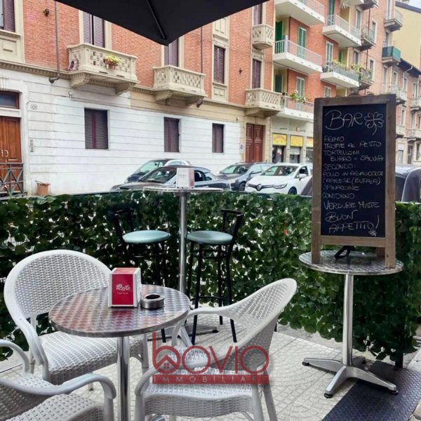 negozio in vendita a Torino in zona Cenisia